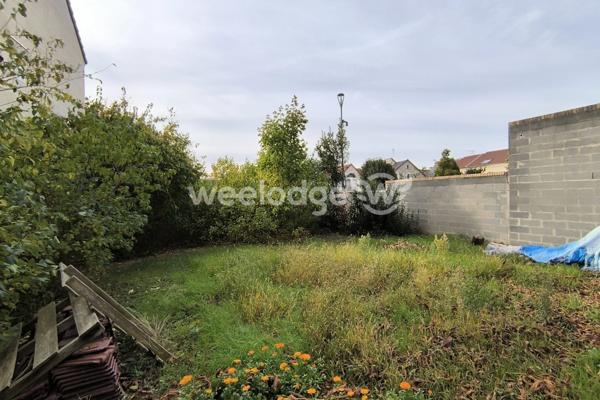 Maison à vendre 10 pièces de 181 m² Autres biens de l'agent