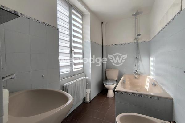 Maison à vendre 10 pièces de 181 m² Autres biens de l'agent