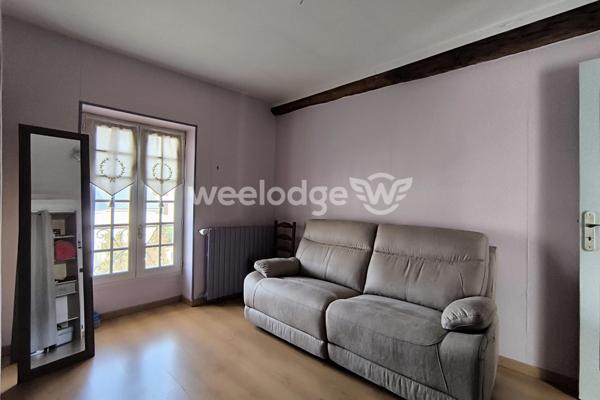 Maison à vendre 10 pièces de 181 m² Autres biens de l'agent