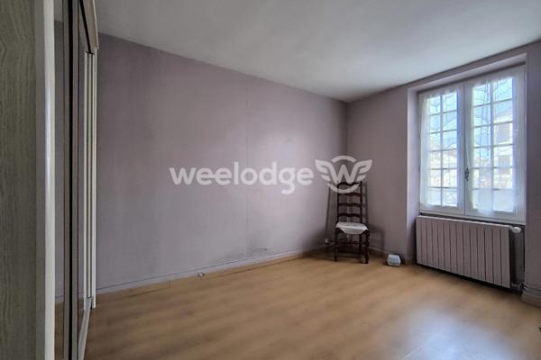 Maison à vendre 10 pièces de 181 m² Autres biens de l'agent