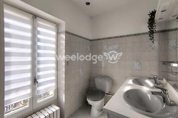 Maison à vendre 10 pièces de 181 m² Autres biens de l'agent