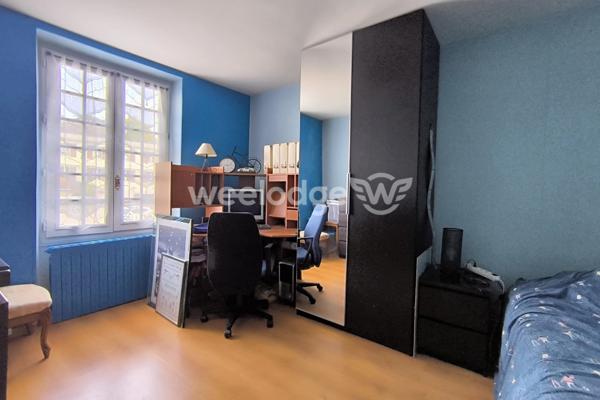 Maison à vendre 10 pièces de 181 m² Autres biens de l'agent