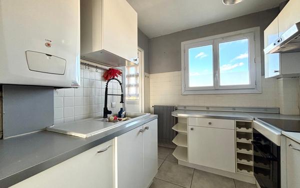 Appartement à vendre    3 pièces •  Salon-de-Provence