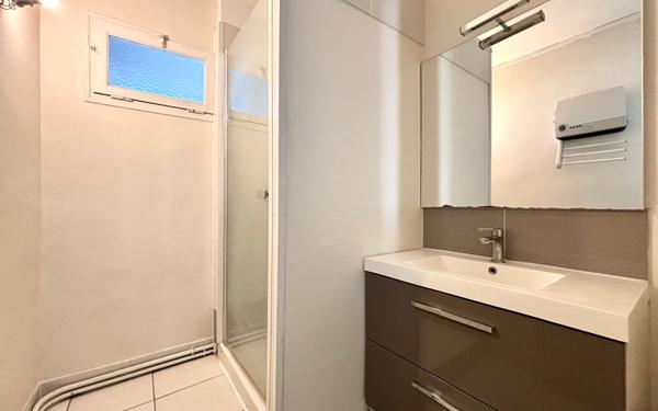 Appartement à vendre    3 pièces •  Salon-de-Provence