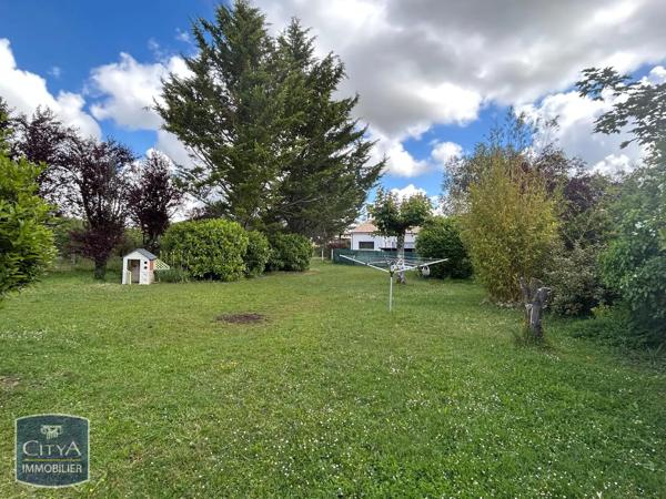 Maison à louer 5 pièces 117.32m² Vouneuil-sous-Biard (86580)