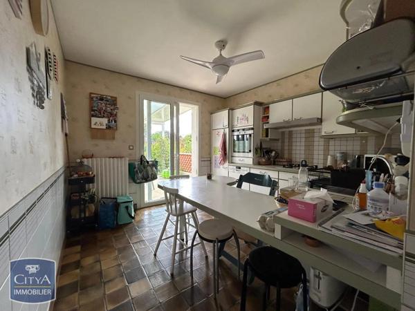 Maison à louer 5 pièces 117.32m² Vouneuil-sous-Biard (86580)