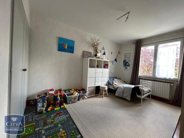 Maison à louer 5 pièces 117.32m² Vouneuil-sous-Biard (86580)