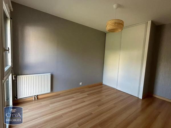 Appartement à louer 4 pièces 80.06m² Rennes (35700)