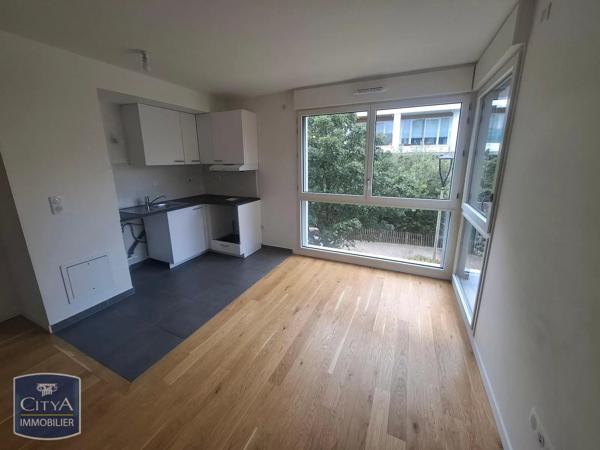 Appartement à louer 2 pièces 46.7m² Rueil-Malmaison (92500)