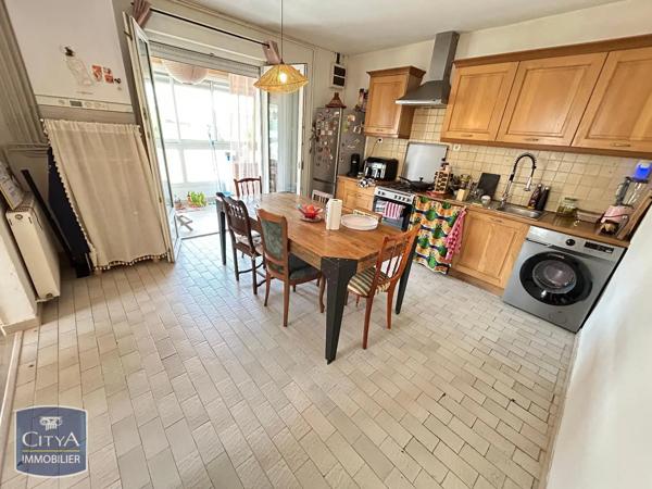 Immeuble à vendre 222m² Angoulême (16000)