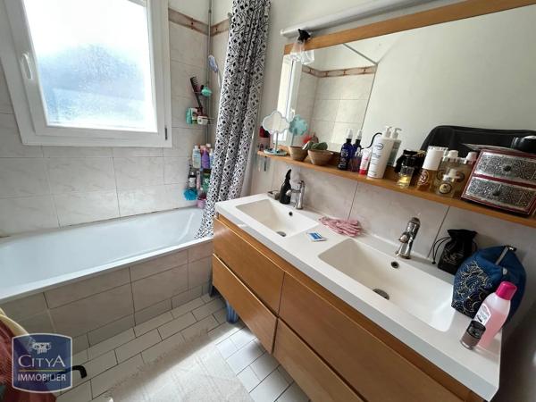 Immeuble à vendre 222m² Angoulême (16000)