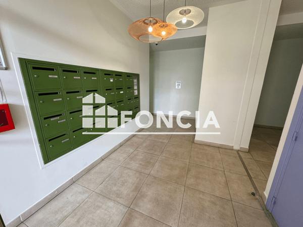 Location Appartement 2 pièces 42.9 m² - 229 AVENUE GEORGES BOREL Salon De Provence 13300