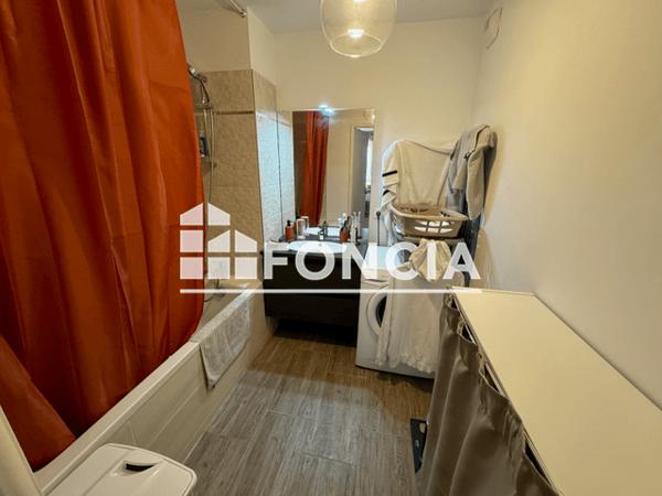 Location Appartement 2 pièces 42.9 m² - 229 AVENUE GEORGES BOREL Salon De Provence 13300