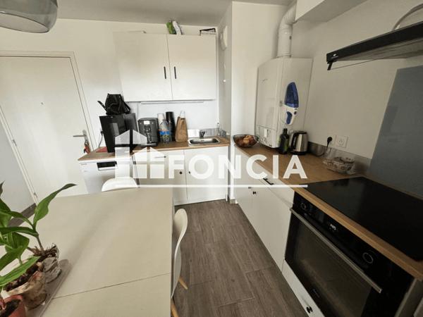 Location Appartement 2 pièces 42.9 m² - 229 AVENUE GEORGES BOREL Salon De Provence 13300
