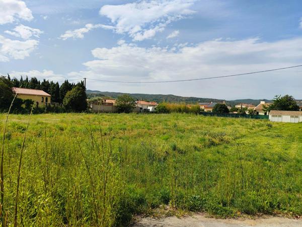 Terrain à vendre de 874,00 m² ILLE SUR TET (66)