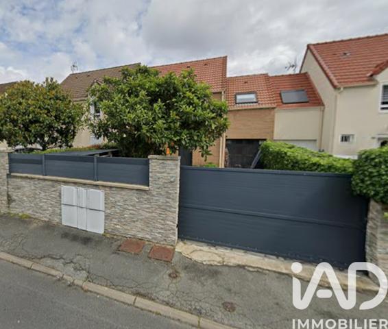 Maison à vendre 6 pièces 110 m² Sainte-Geneviève-des-Bois