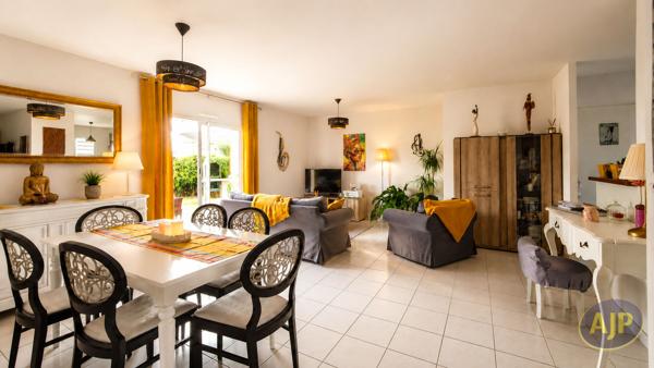 Maison à vendre Saint Hilaire De Riez - 4 pièces, 85m² avec 3 chambre(s) à 349 800€ - AJP Immobilier St-Gilles-Croix-de-Vie
