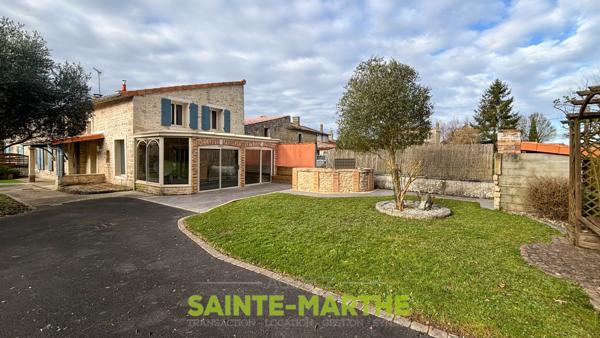 Belle propriété à 20min de Niort Villiers-en-Plaine (79160)