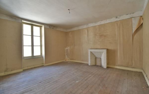 Vente Maison Réf : Fuschia à rénover Cholet