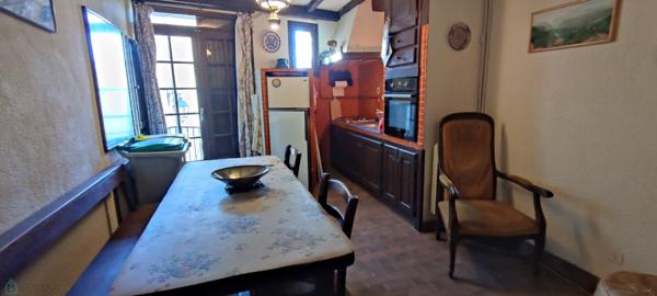 Maison de caractère en pierres avec terrasse