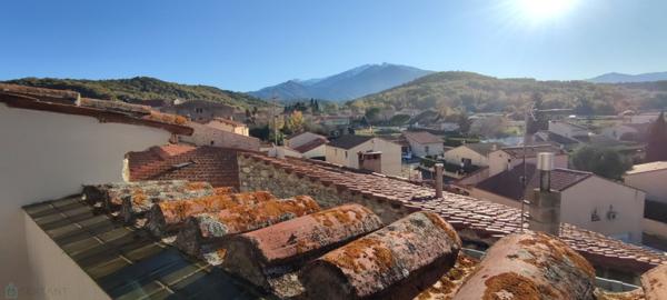 Maison de caractère en pierres avec terrasse