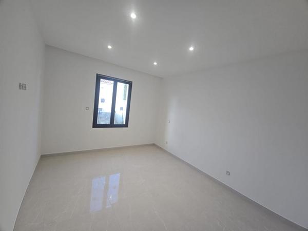 Maison  5 pièce(s) 160 m2