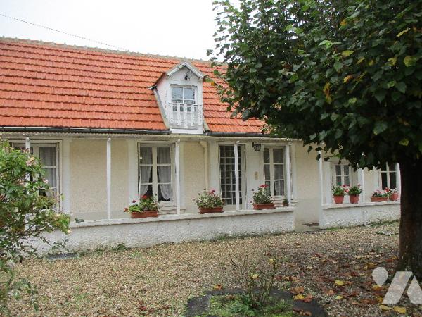 Maison d'habitation type longère proche centre-ville