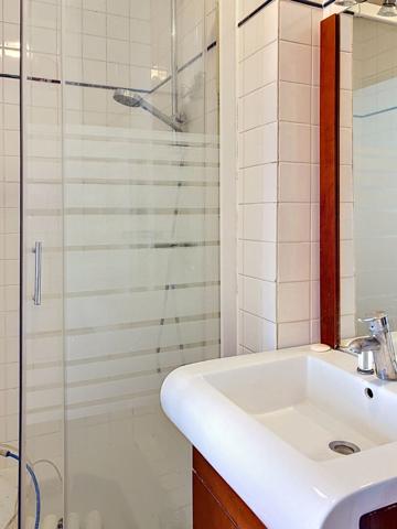 Appartement Paris 3 pièce(s) 50.58 m2