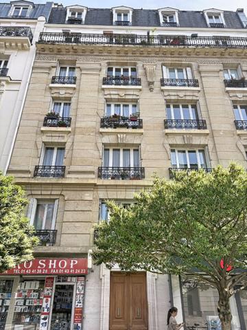 Appartement Paris 3 pièce(s) 50.58 m2