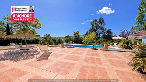 ELEGANTE VILLA DE PLAIN-PIED ET DE 4 CHAMBRES. 150 m² .Calme et résidentiel !