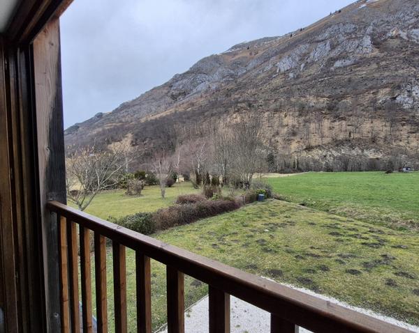 À vendre - Maison, 4 pièces située à Campan (65710)