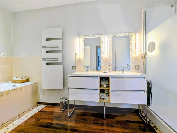 Maison de charme climatisée – 182 m² au sol – 4 chambres + 1 Bureau – Jardin plein sud - 44300 Nantes - Réf 287