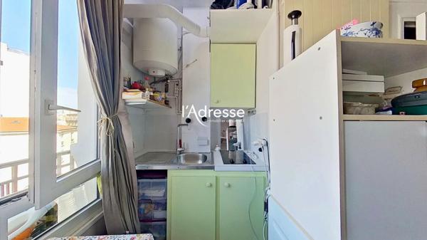 Studio de 15m² en étage élevé sans vis à vis - Paris 15e