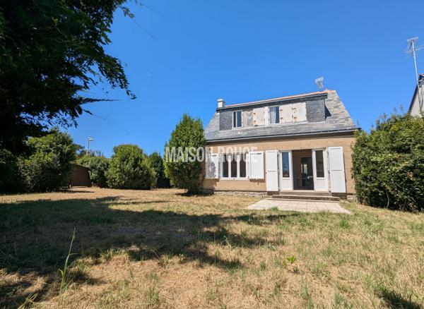 Sur la commune d'Arzon, entre le Golfe du Morbihan et l'océan.