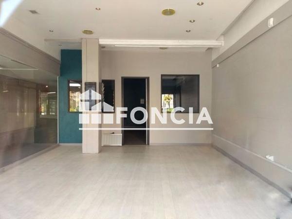 À vendre Local commercial 75.71 m² - Dreux 28100