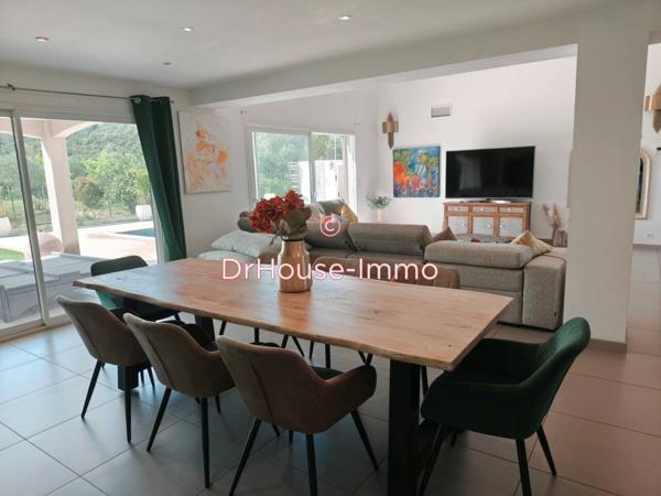 Maison à vendre 9 pièces de 250 m²