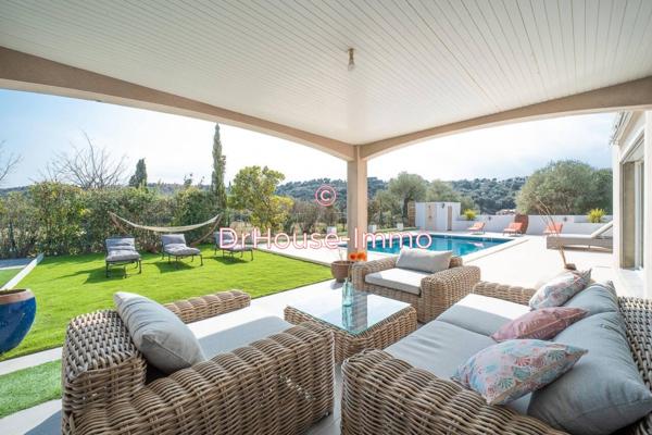 Maison à vendre 9 pièces de 250 m²
