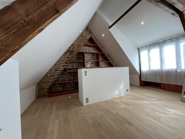 Immeuble à vendre à Ploërmel dans le Morbihan (56800), ref : VI078-56044