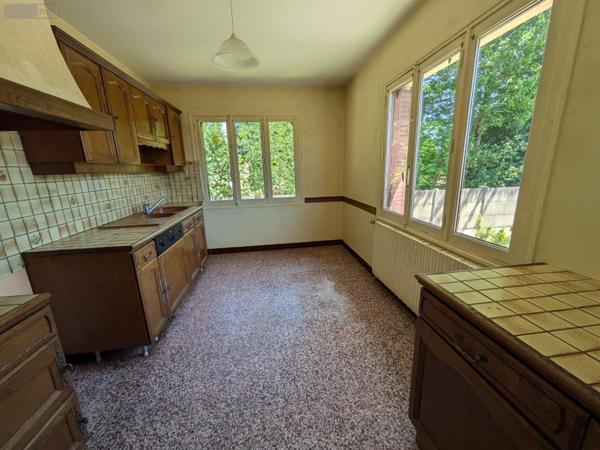 Maison à vendre à Changé dans la Sarthe (72560), ref : CHM70