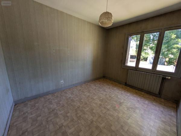 Maison à vendre à Changé dans la Sarthe (72560), ref : CHM70