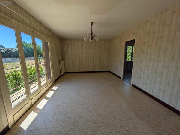 Maison à vendre à Changé dans la Sarthe (72560), ref : CHM70