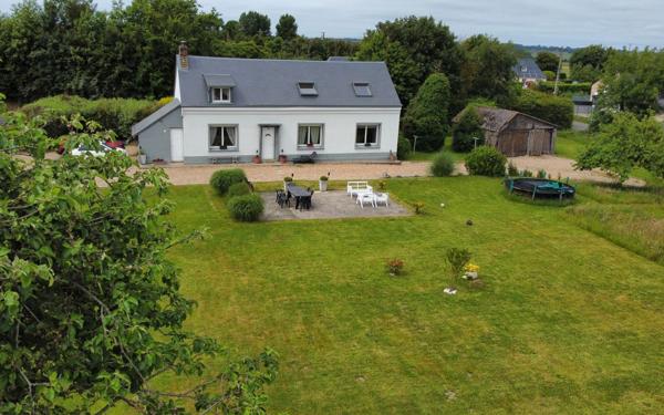 Maison à vendre    6 pièces • 133 m2 Cauville-sur-Mer