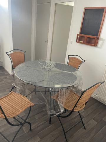LAVAL rive gauche, studio meublé de 35m²