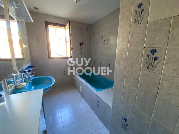 Maison Saint Etienne De Fontbellon 10 pièce(s) 220 m2 sur 2740 m² de terrain