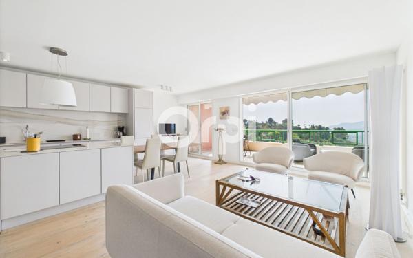 Appartement à vendre    4 pièces • 102,20 m2 Mandelieu-la-Napoule