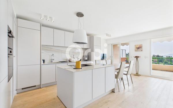 Appartement à vendre    4 pièces • 102,20 m2 Mandelieu-la-Napoule