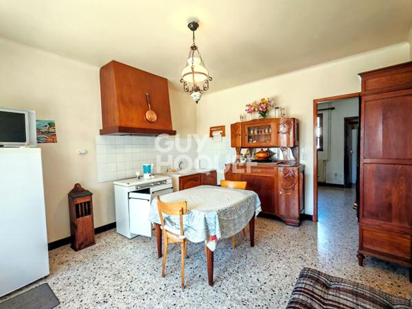 Ensemble immobilier exceptionnel - Maison avec T2 indépendant et plus de 260 m² de garages.