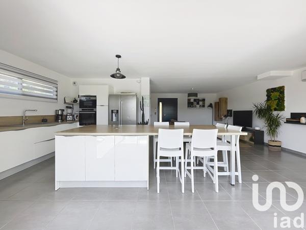 Maison à vendre 5 pièces 130 m² Bagnols-en-Forêt