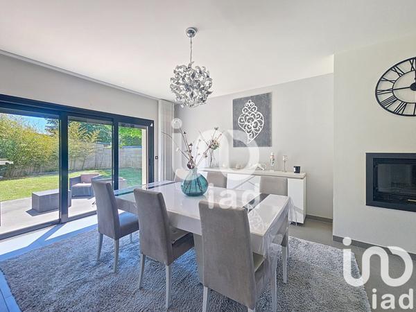 Maison à vendre 8 pièces 252 m² Gretz-Armainvilliers