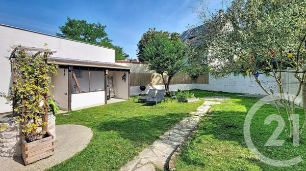 Maison à vendre  5 pièces - 135 m 2   GAGNY  - 93